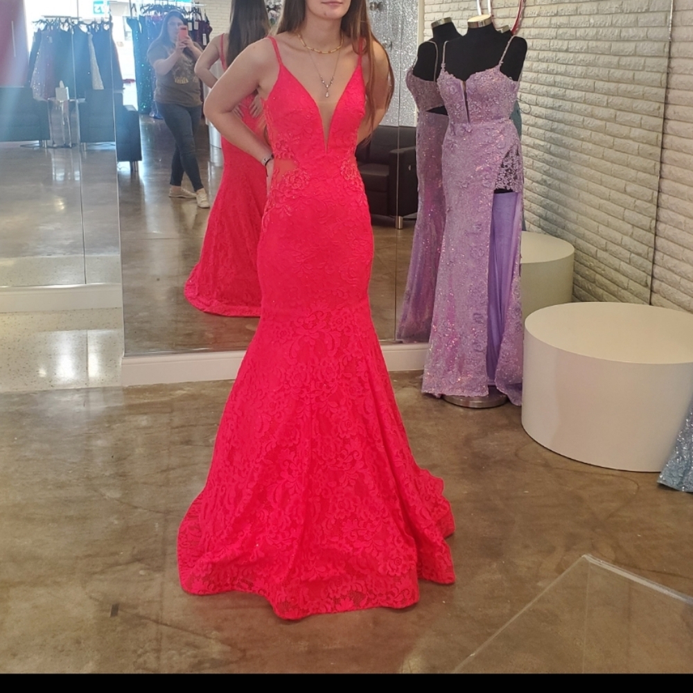 La Femme | Hot Pink Lace Mermaid Prom Gown Size 00 Deep V Formal